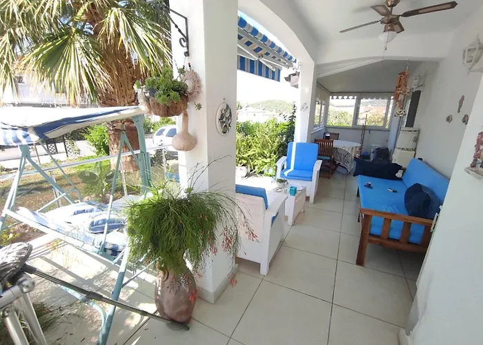 White With Pool , Garden ,balcony With Amazing Panorama Willa *